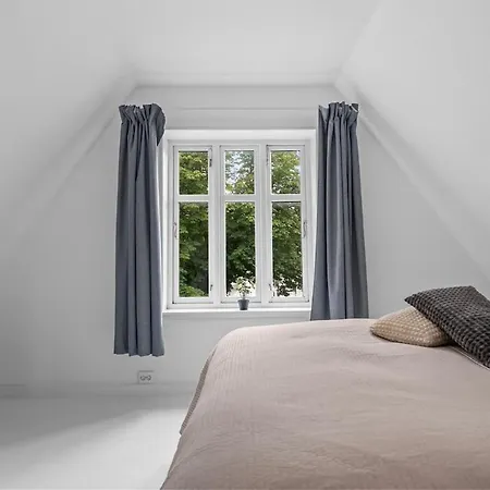 Luxurious - Private Sauna & Rooftop - Perfect Location Берген